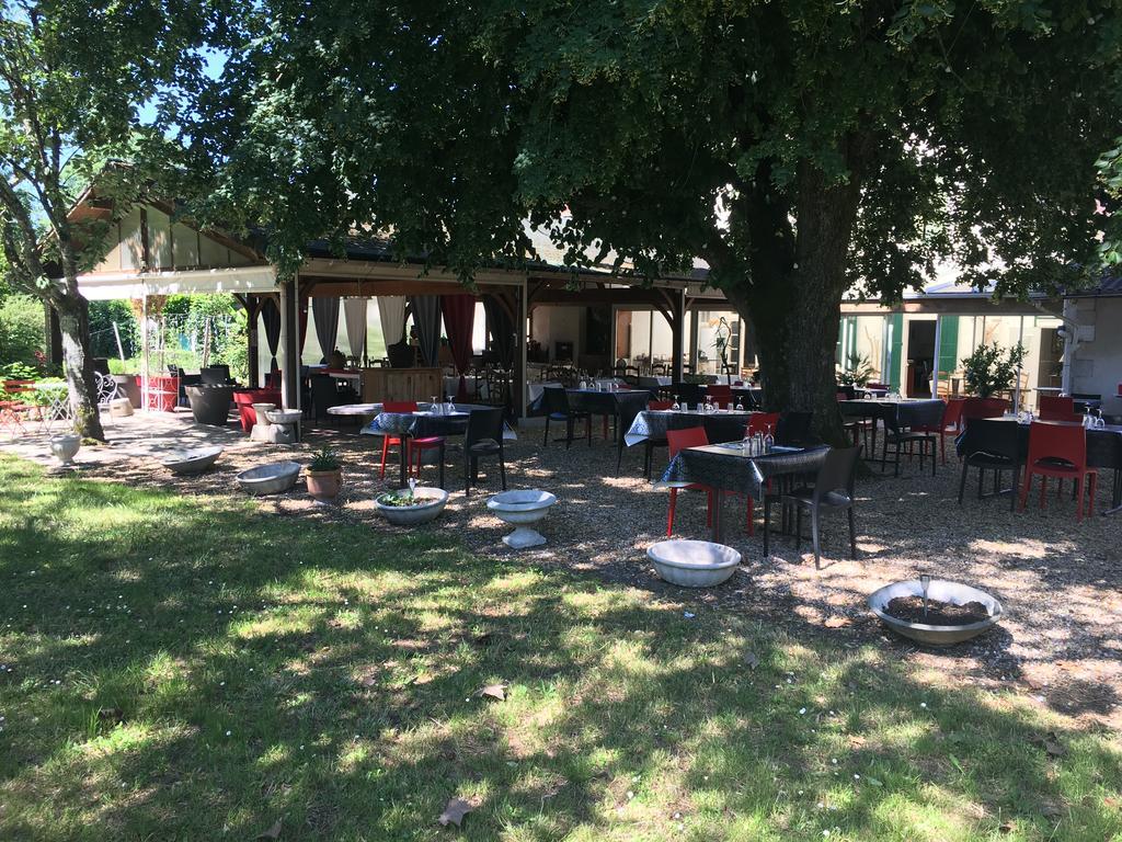 L'Art Dit Vin Saint-Aigulin Exterior foto